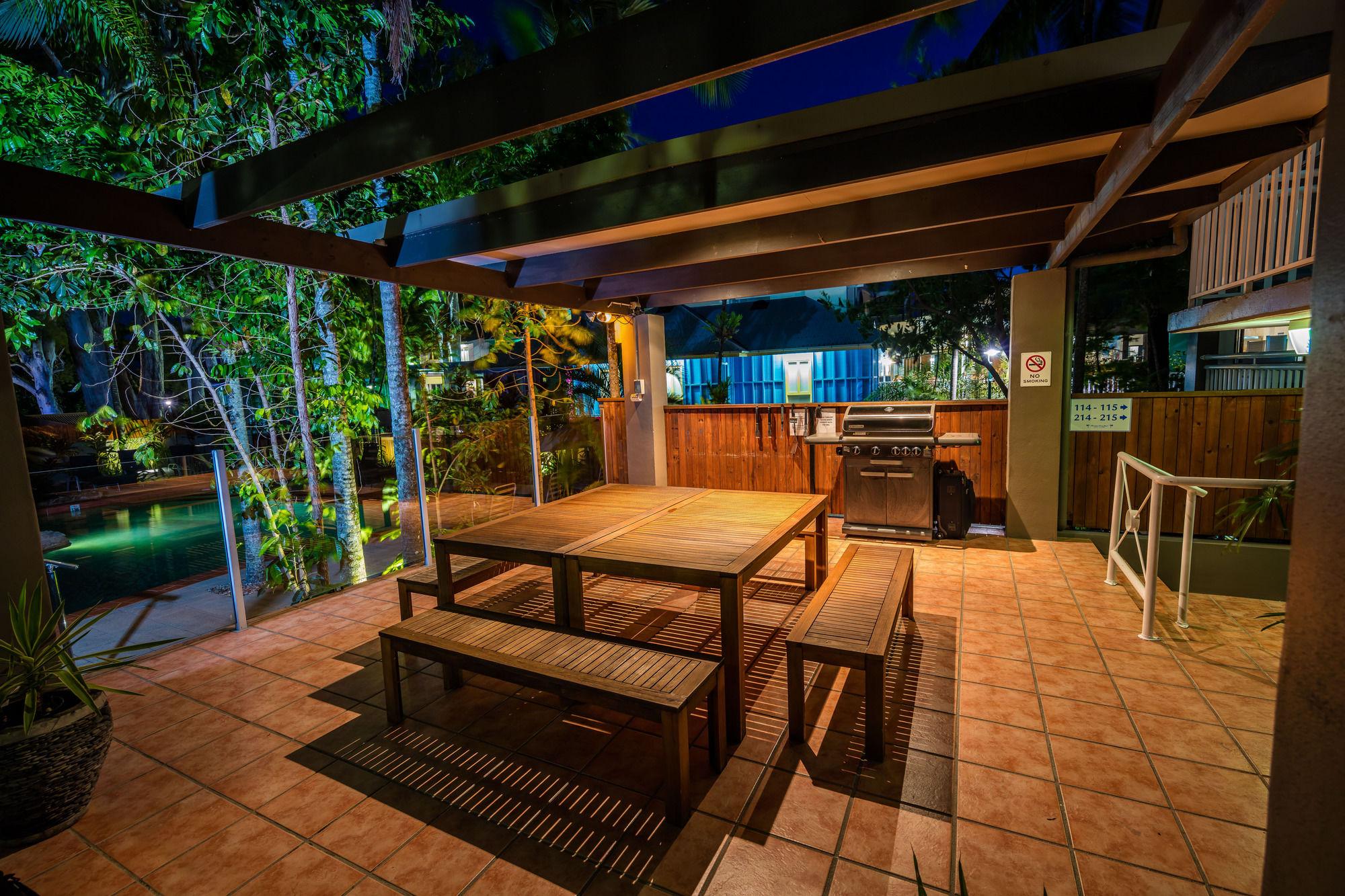 Paradise On The 4* Palm Cove