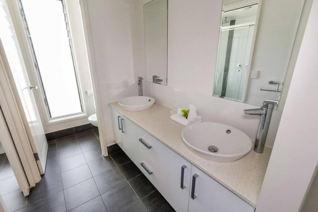 Turquesa At Island Views—beachfront Living * Palm Cove