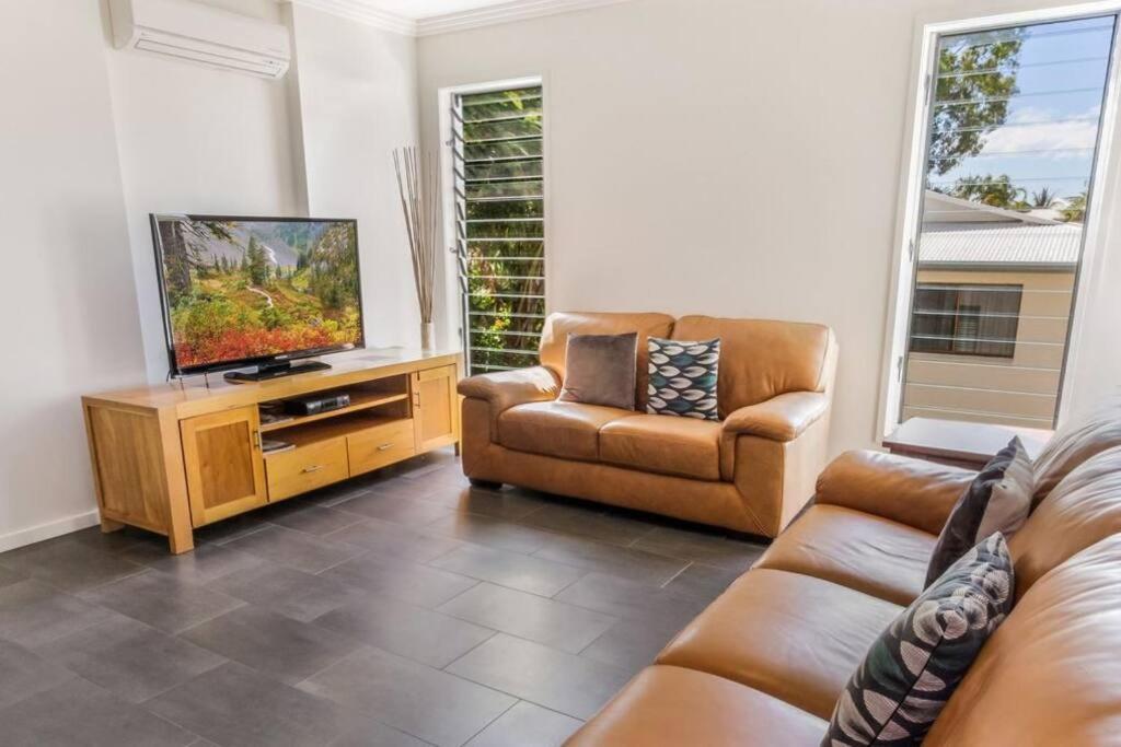 Turquesa At Island Views—beachfront Living * Palm Cove