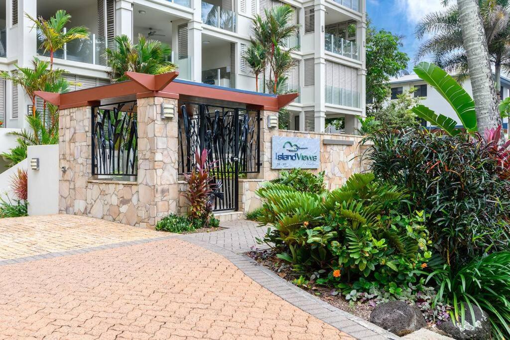 Apartment Blanco At Island Views—beautiful Beachfront Living