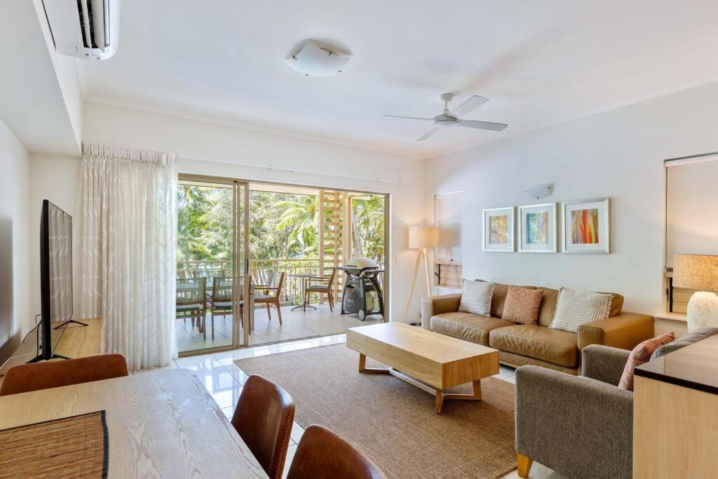Apartment Primrose At Amphora Resort—breezy Beachfront Bliss