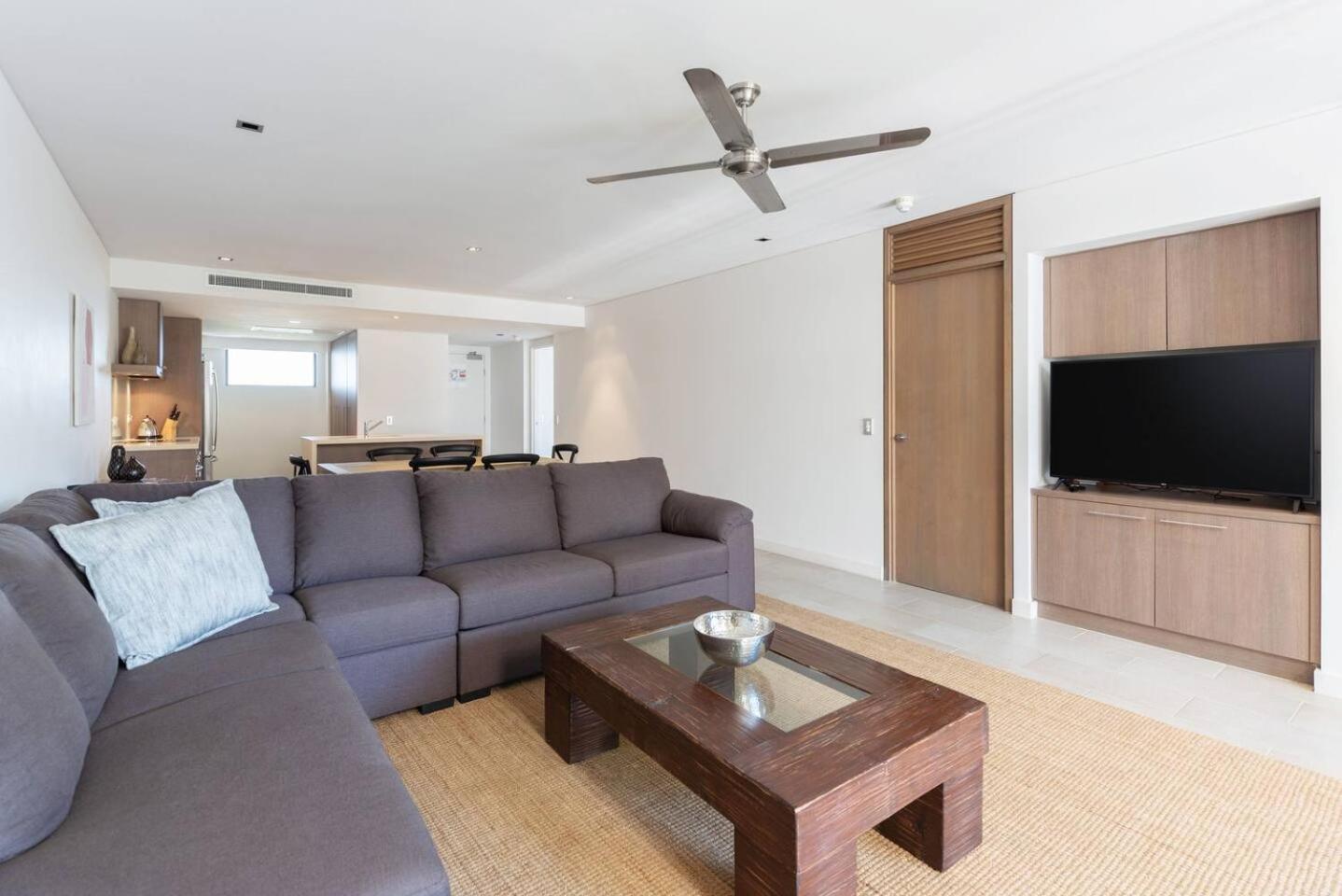 'zami' Penthouse Resort-style Living At Temple * Palm Cove