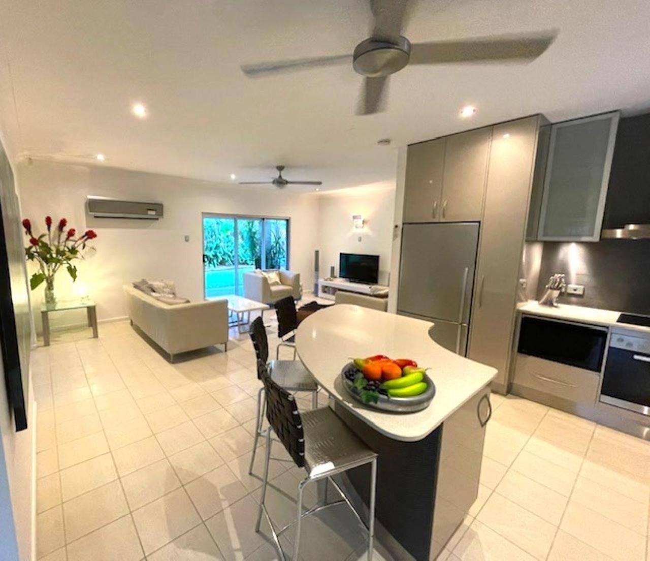 Aquatica - Luxe Holiday Home