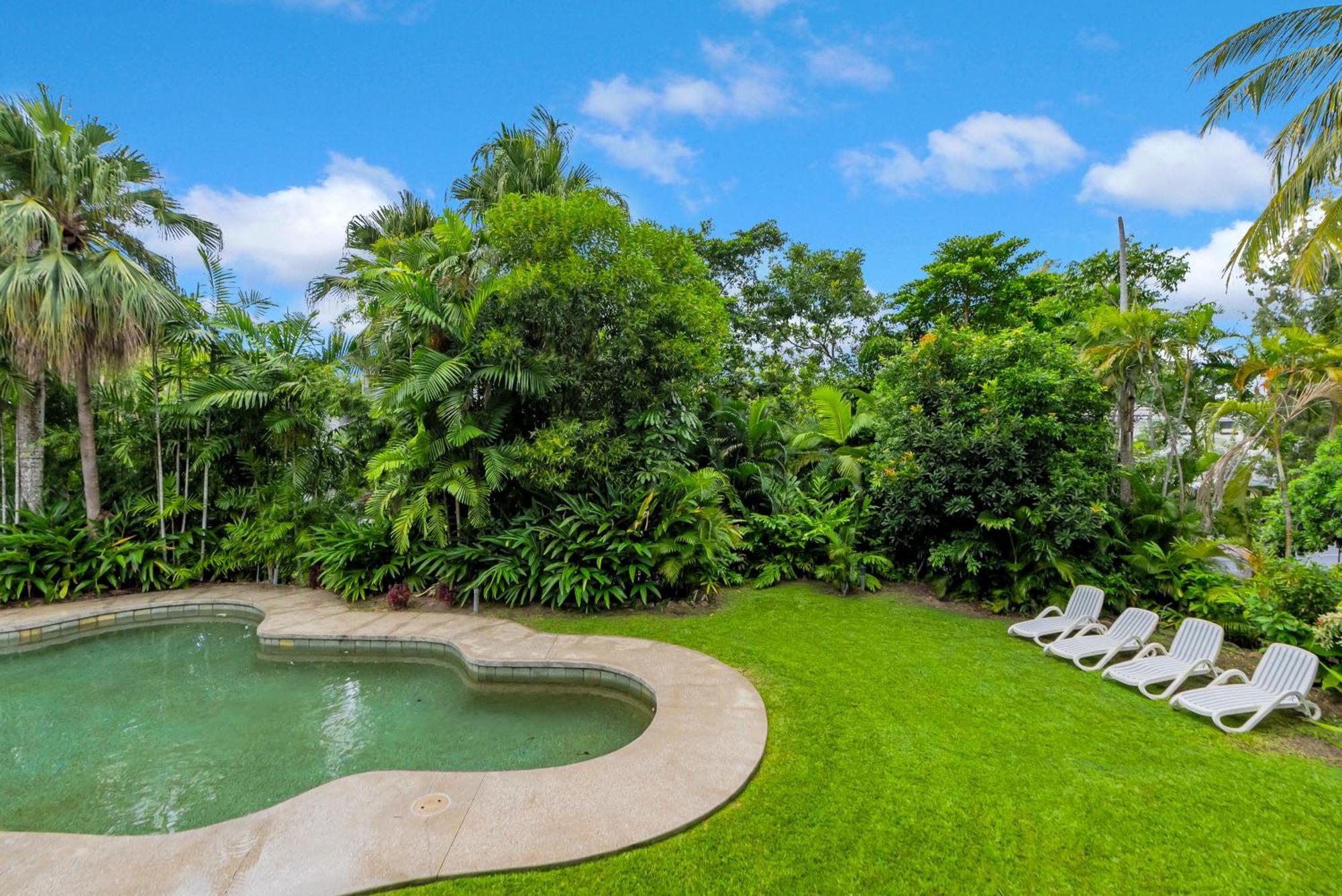 Ohana Palm Cove
