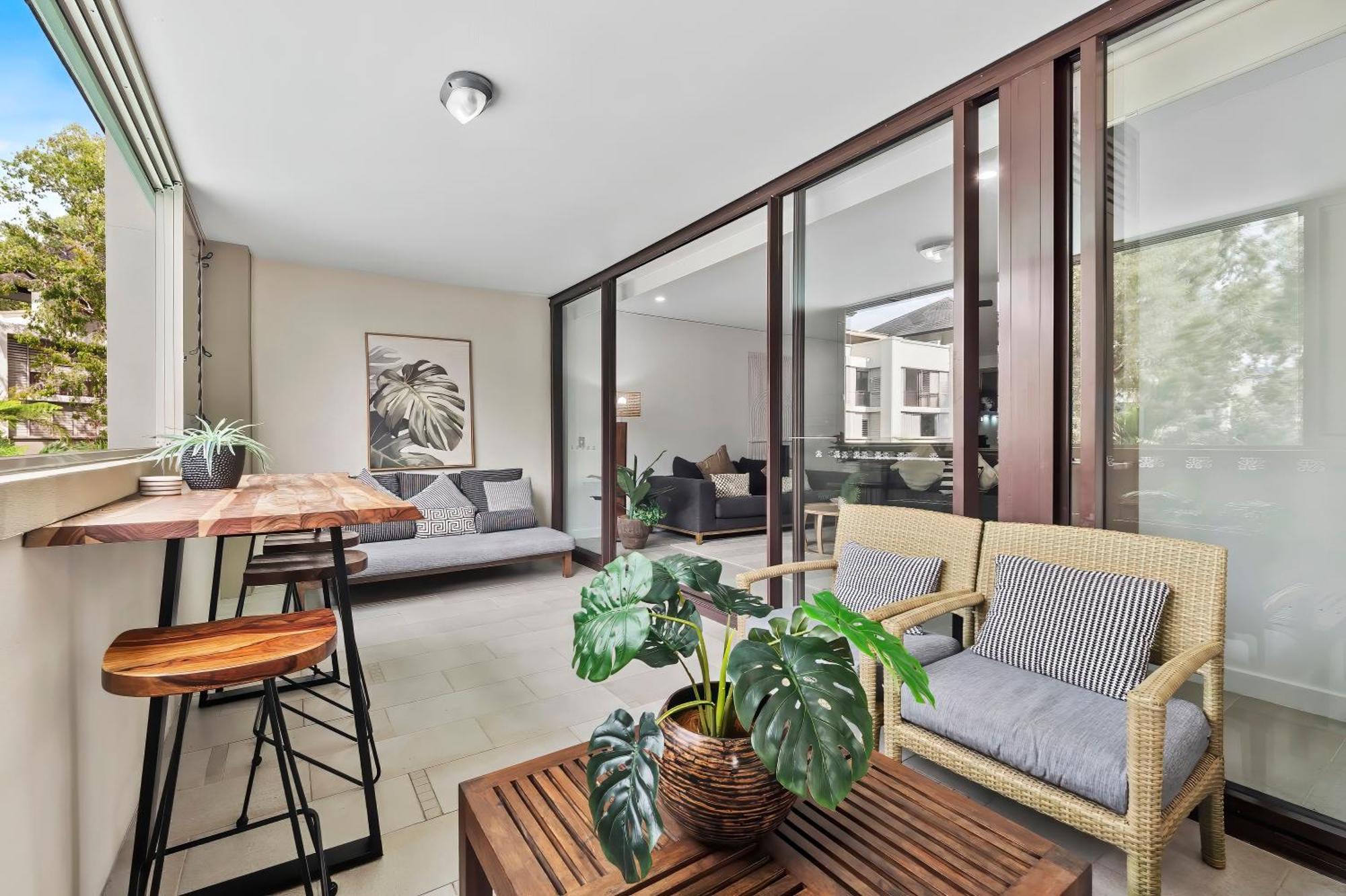 Private In The Temple Beachfront * Palm Cove