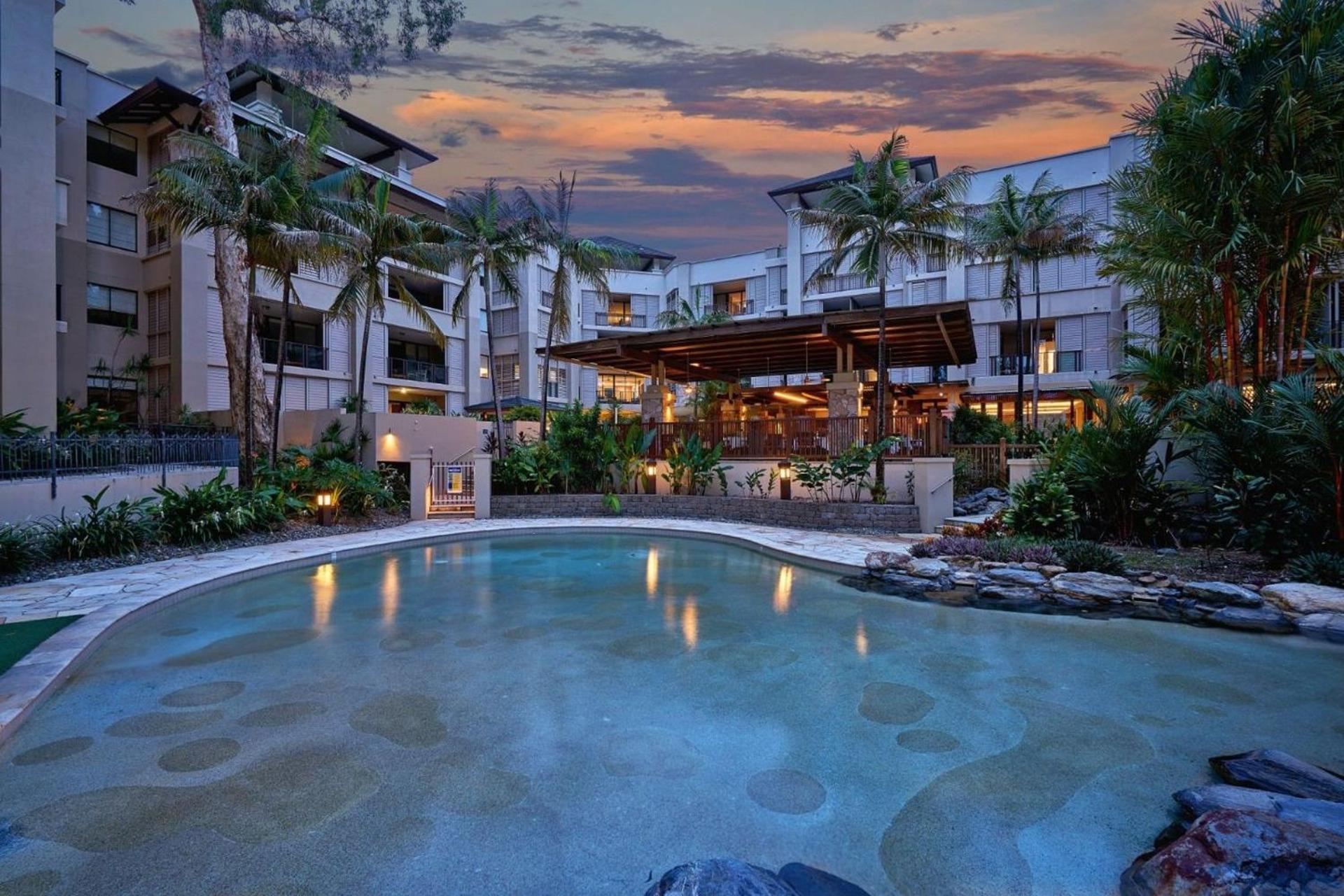 Apartment Belle Escapes 104 Swim-out Luxury In