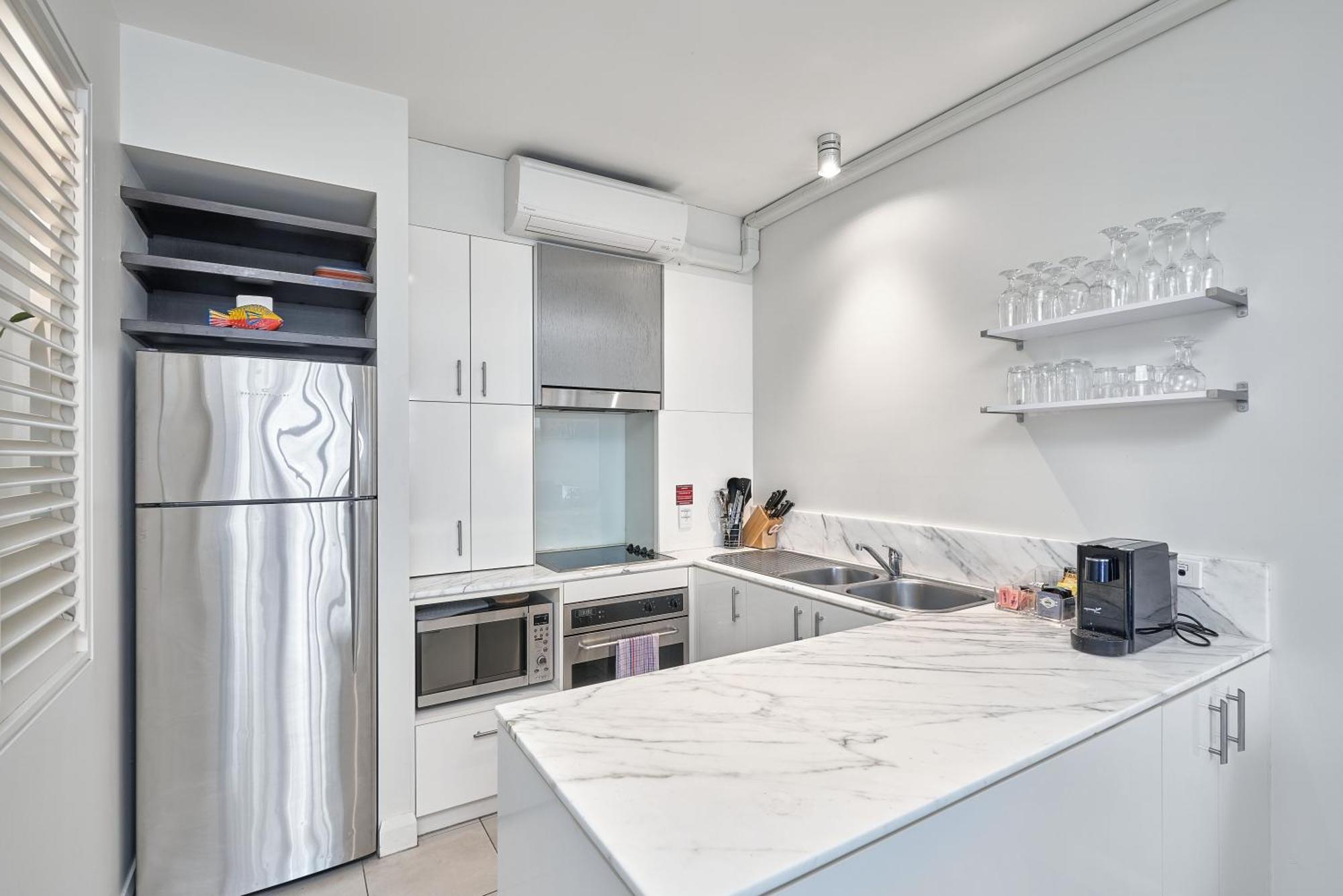 Club - Privately Managed Apartment *