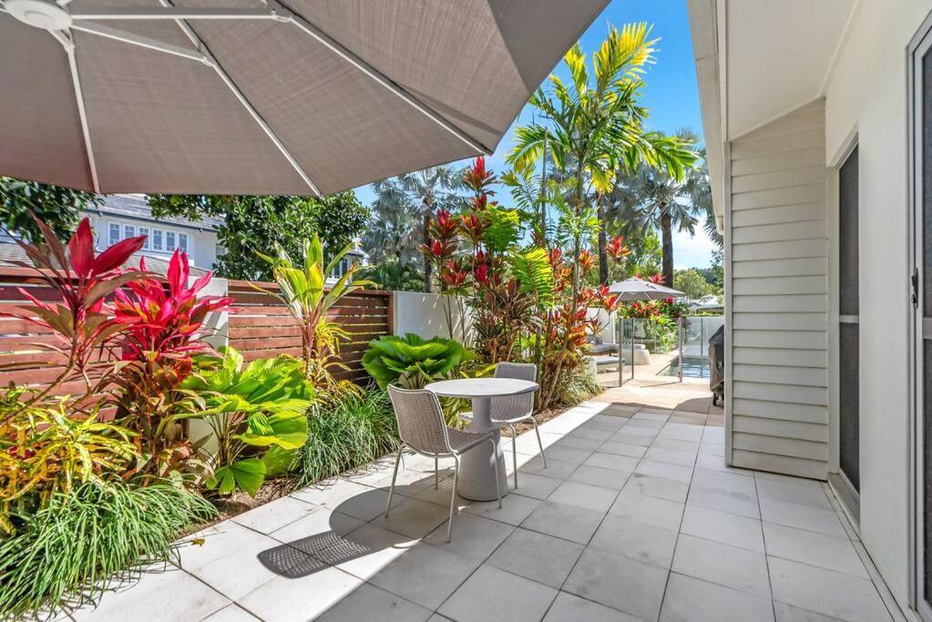 Villa Cove House - Coastal Convenience By The Pool