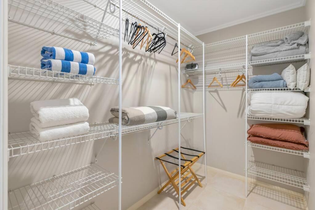 Villa Cove House - Coastal Convenience By The Pool Palm Cove
