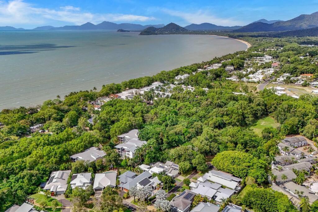 Cove House - Coastal Convenience By The Pool