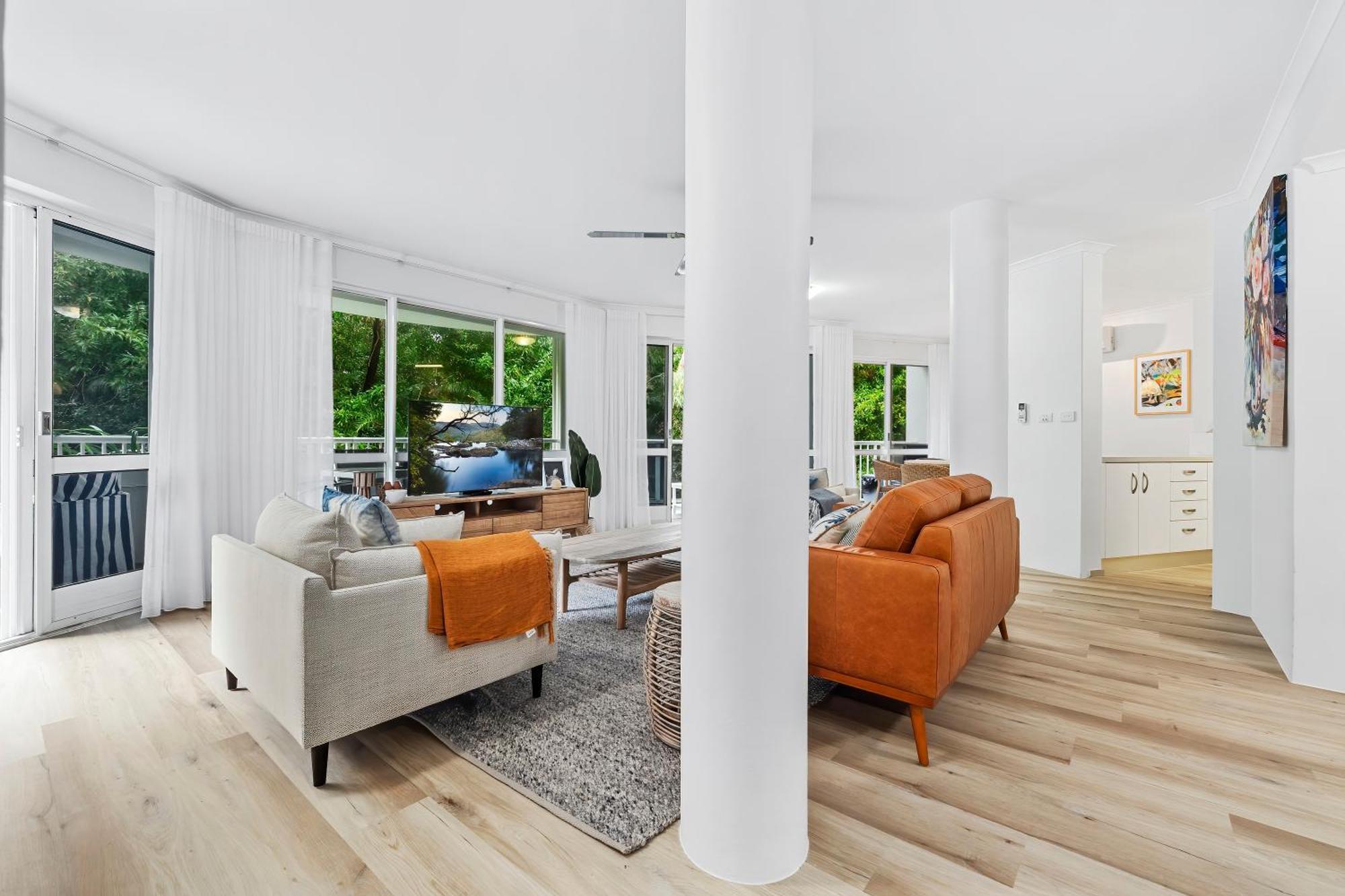Spindle Cowrie Apartment