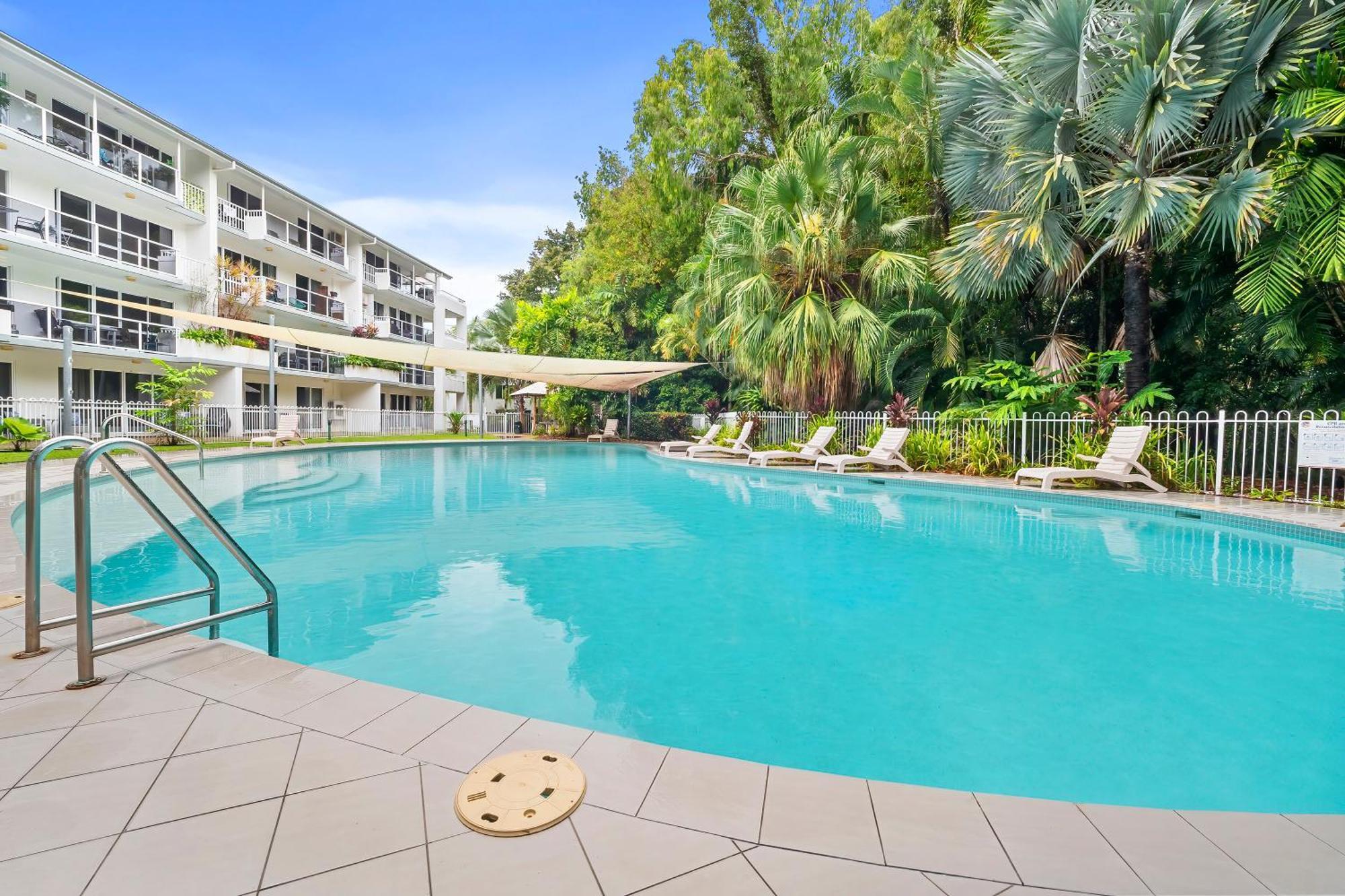 Apartment Spindle Cowrie Palm Cove