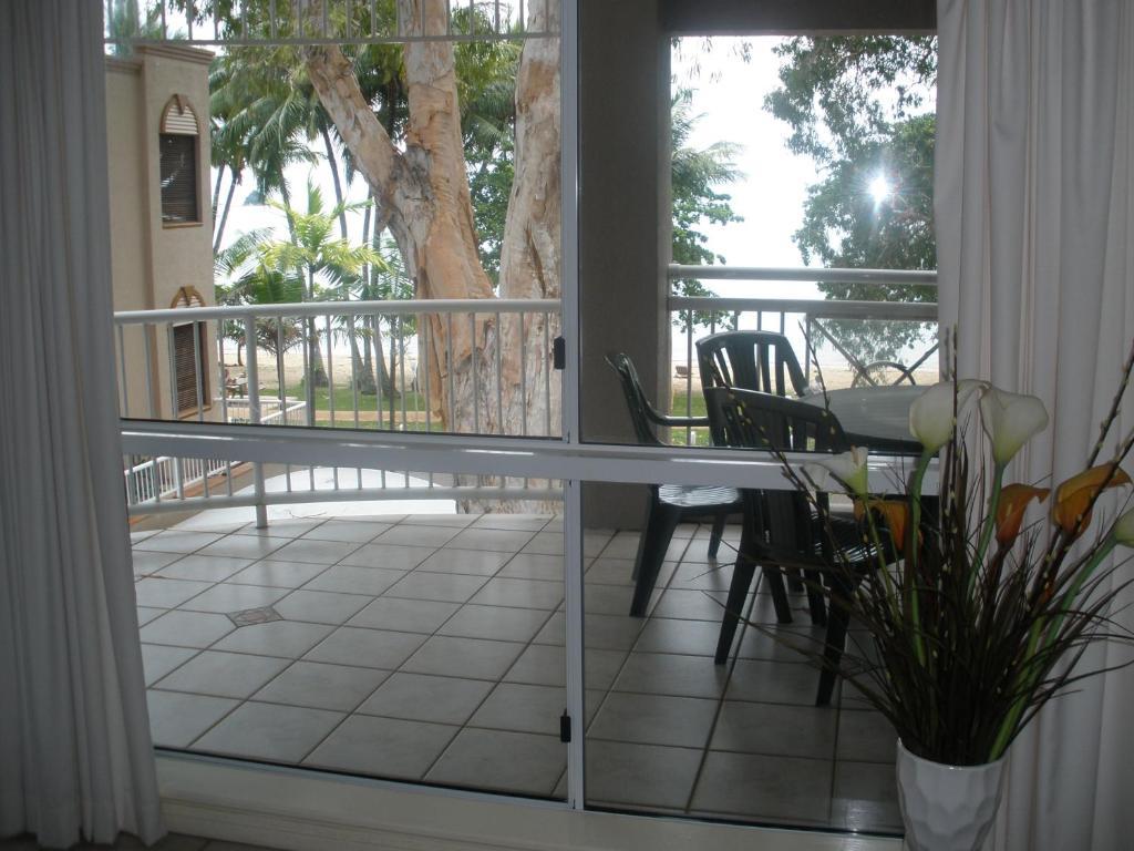 Marlin Waters Beachfront Aparthotel Palm Cove
