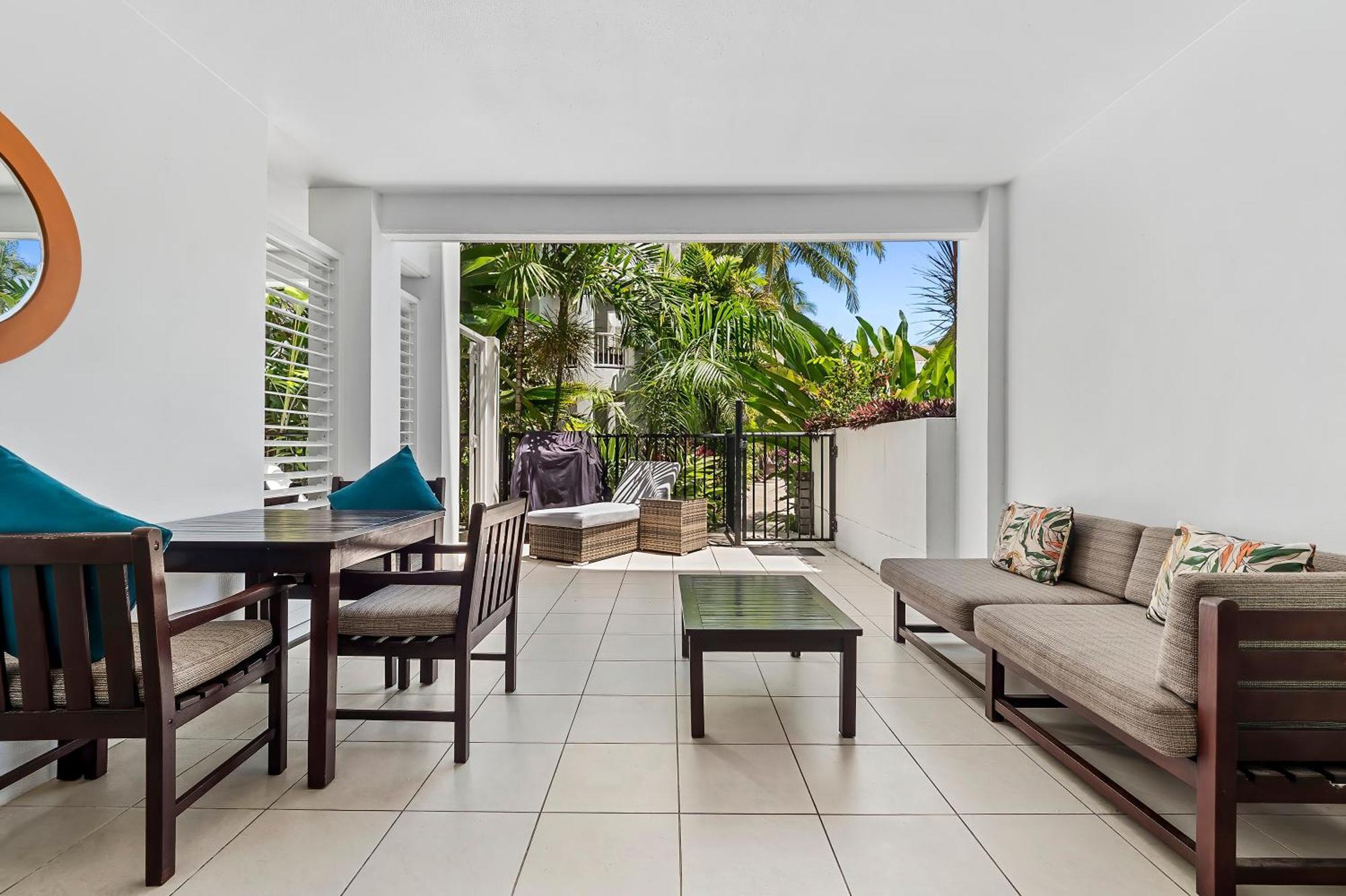 Elysium Private Apartments At Beach Club & Spa Apartment