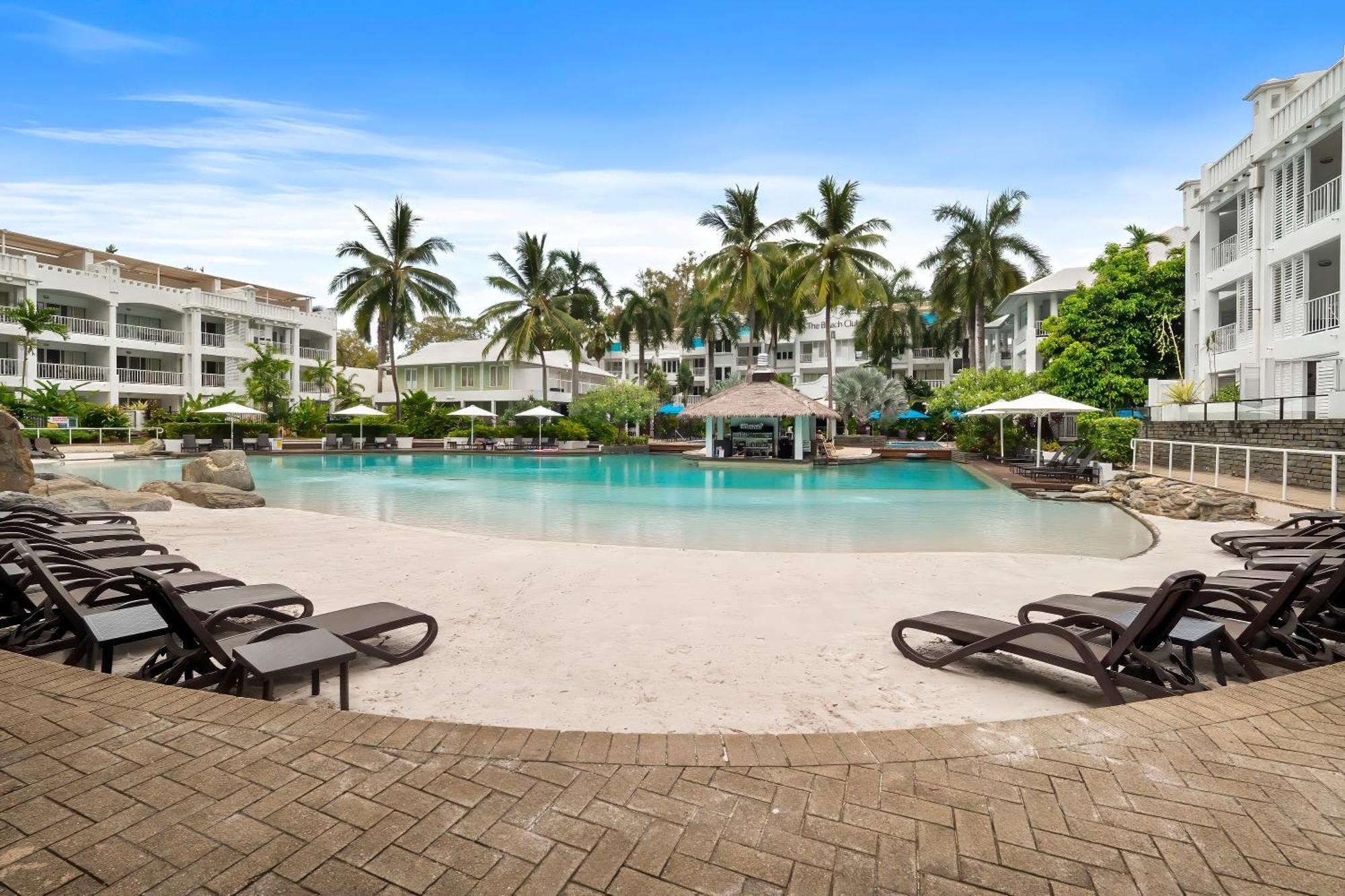 Elysium Private Apartments At Beach Club & Spa