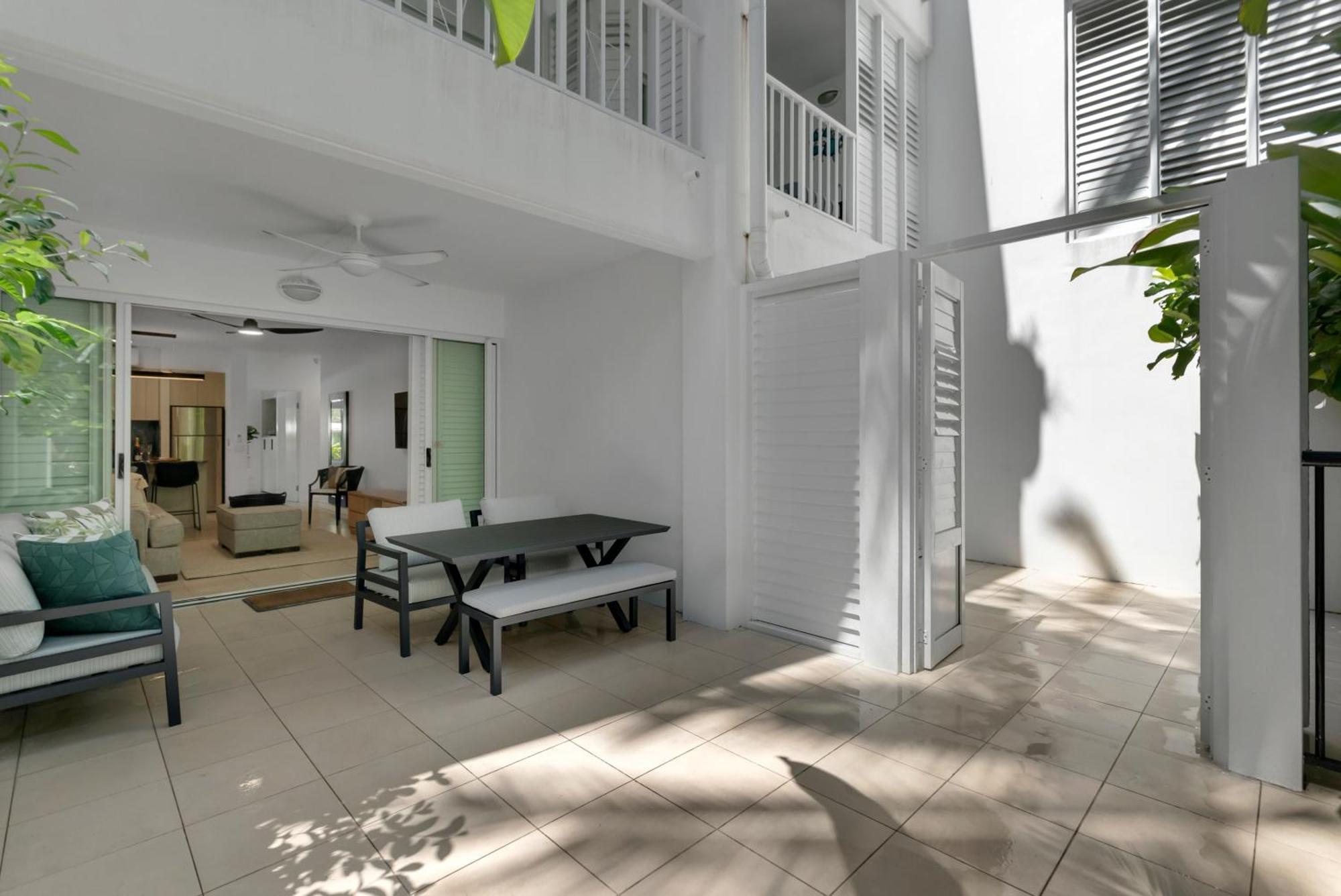Elysium Private Apartments At Beach Club & Spa Apartment
