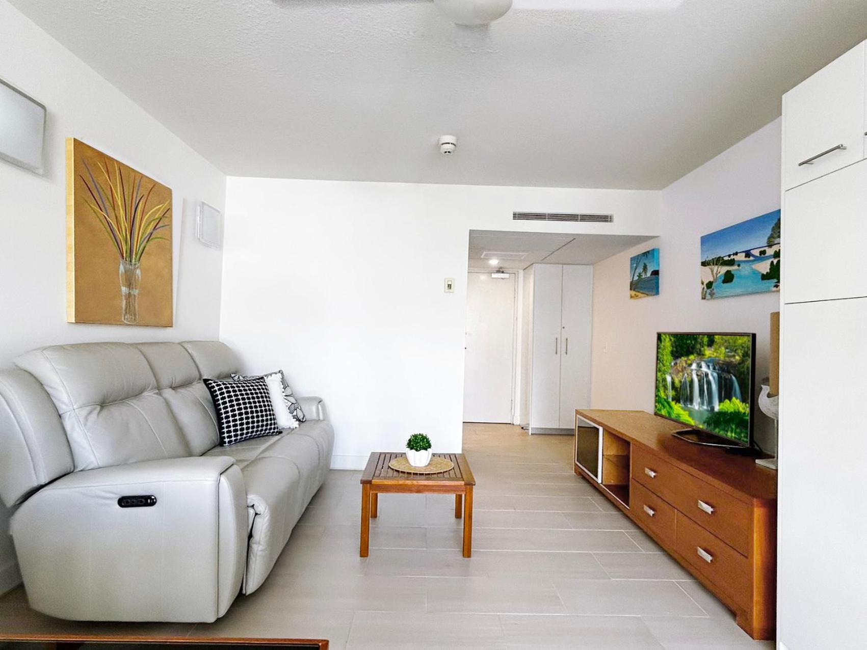 Beachside - Pool And Garden Views * Palm Cove