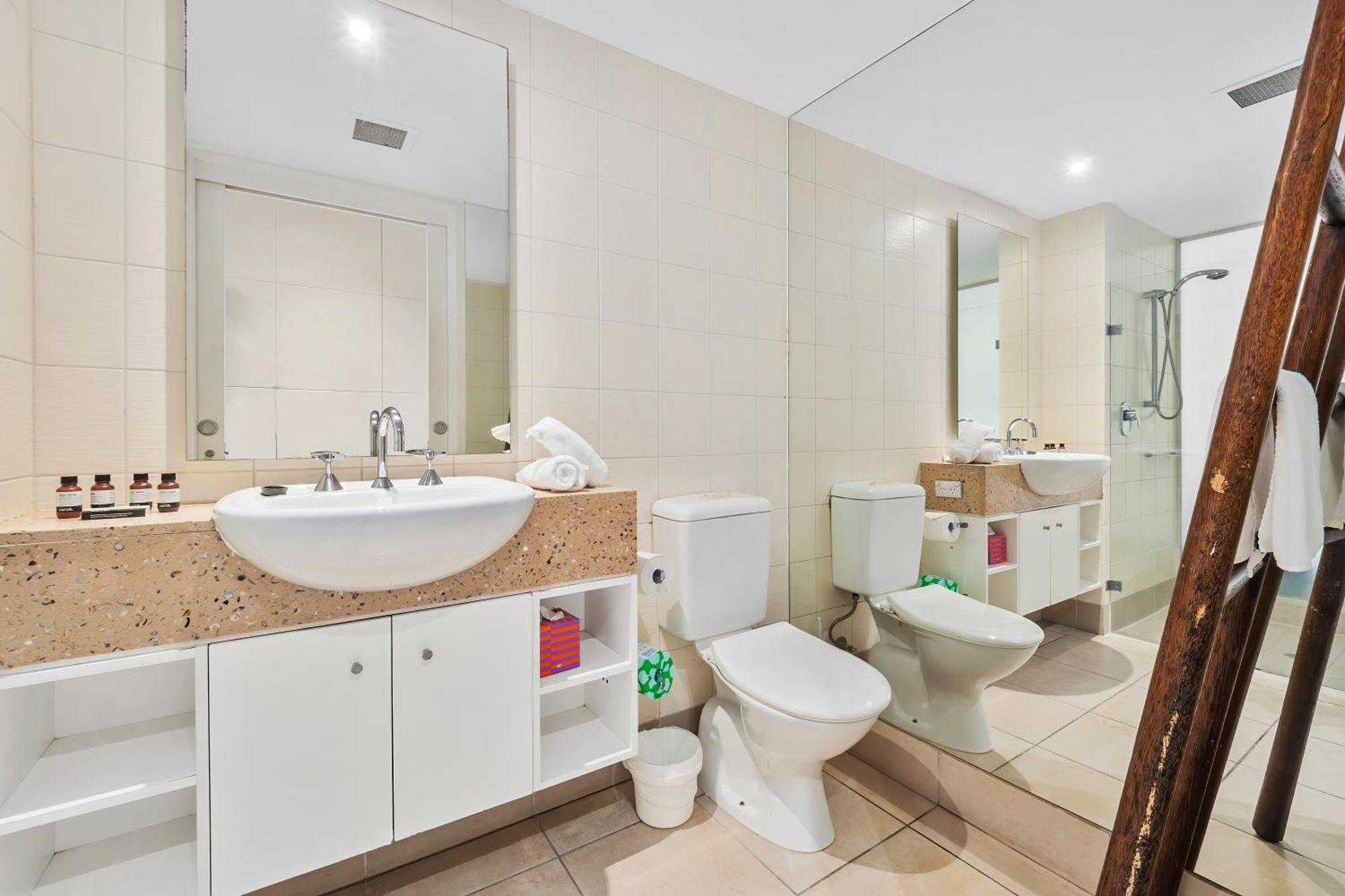 Club - Privately Managed Apartment