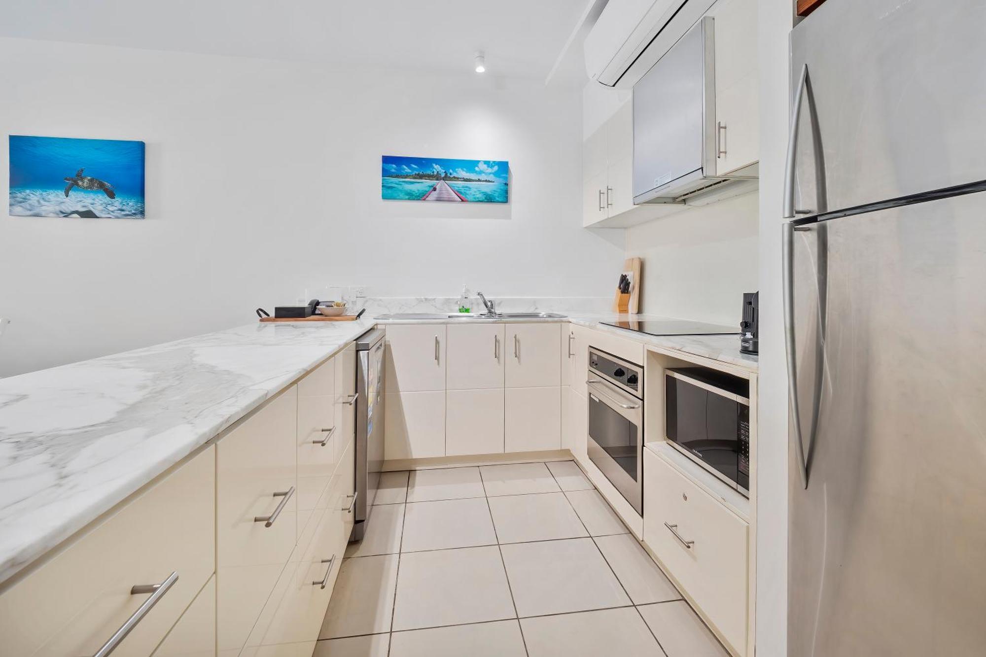 Club - Privately Managed Apartment *