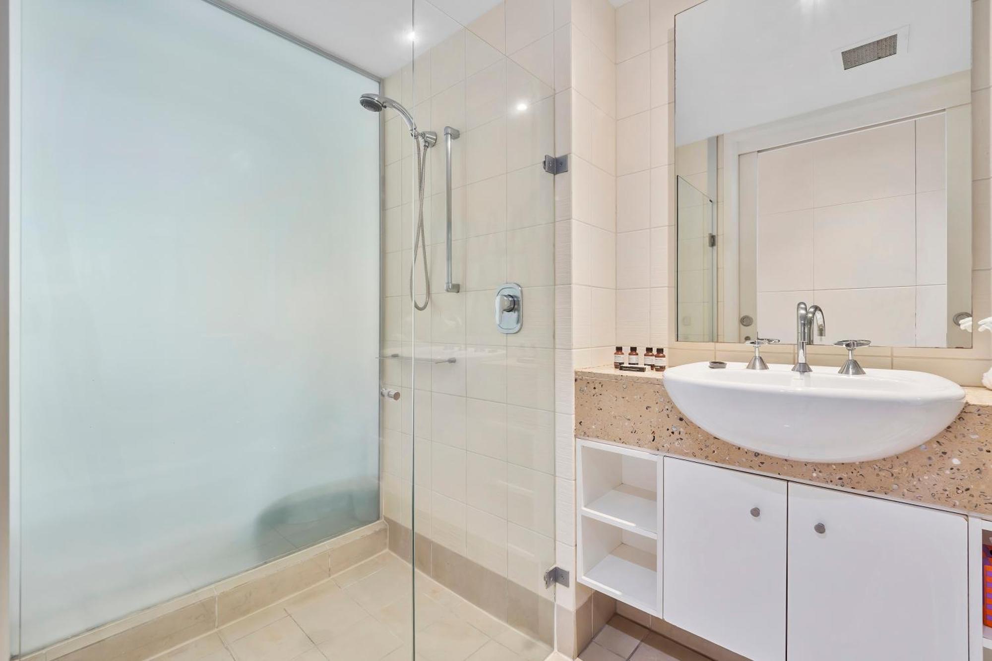 Apartment Private Club In Building 2 *