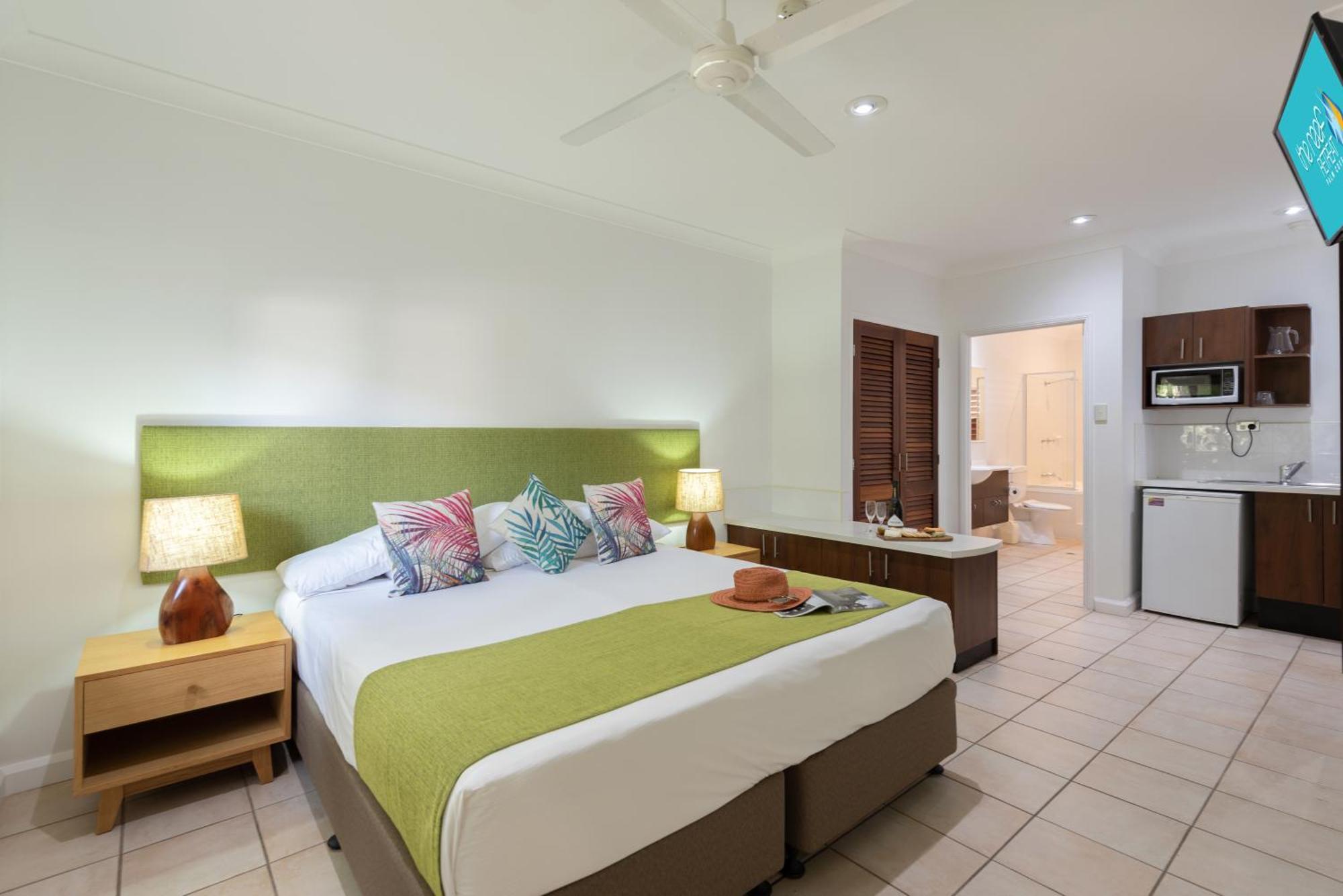 Resort The Reef Retreat Palm Cove