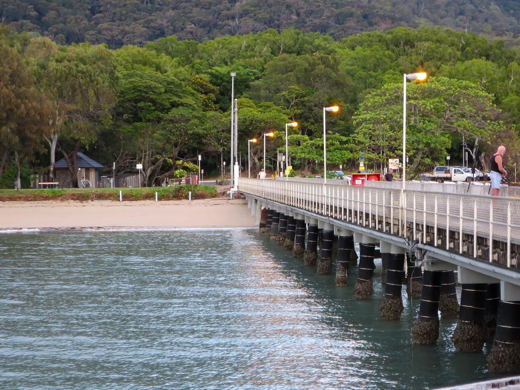 Cairns Beaches Flashpackers Hostel Palm Cove
