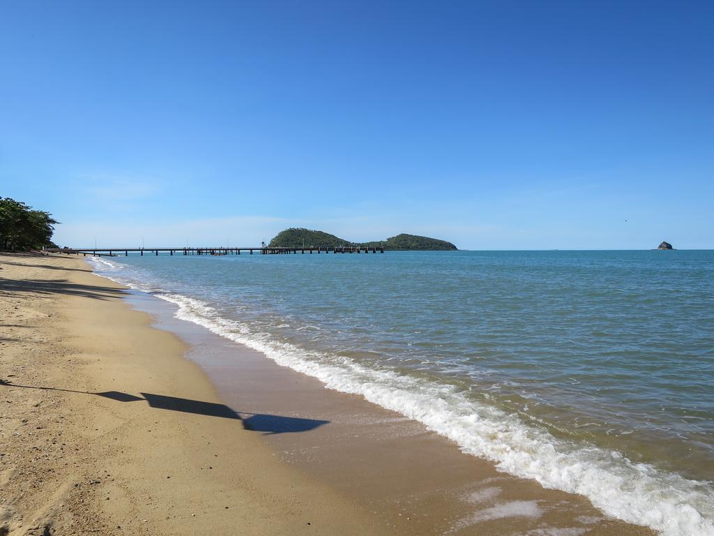 Marlin Waters Beachfront Aparthotel Palm Cove