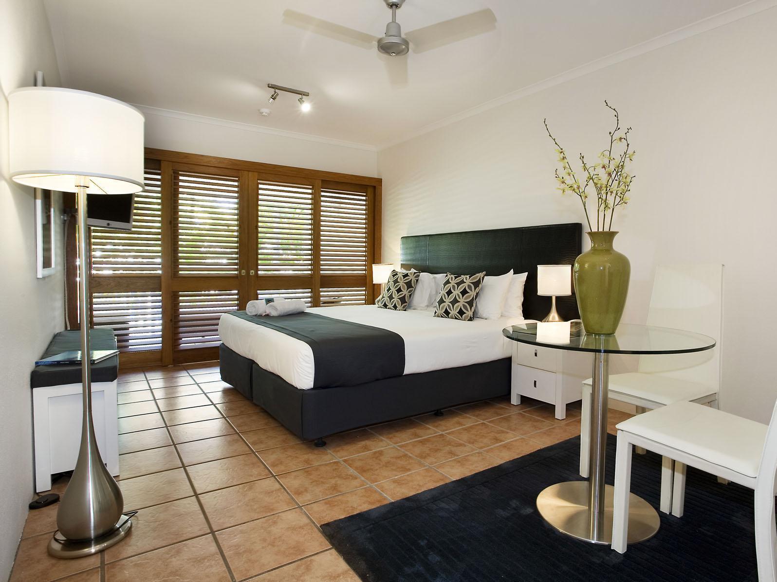 Aparthotel Paradise On The 4*