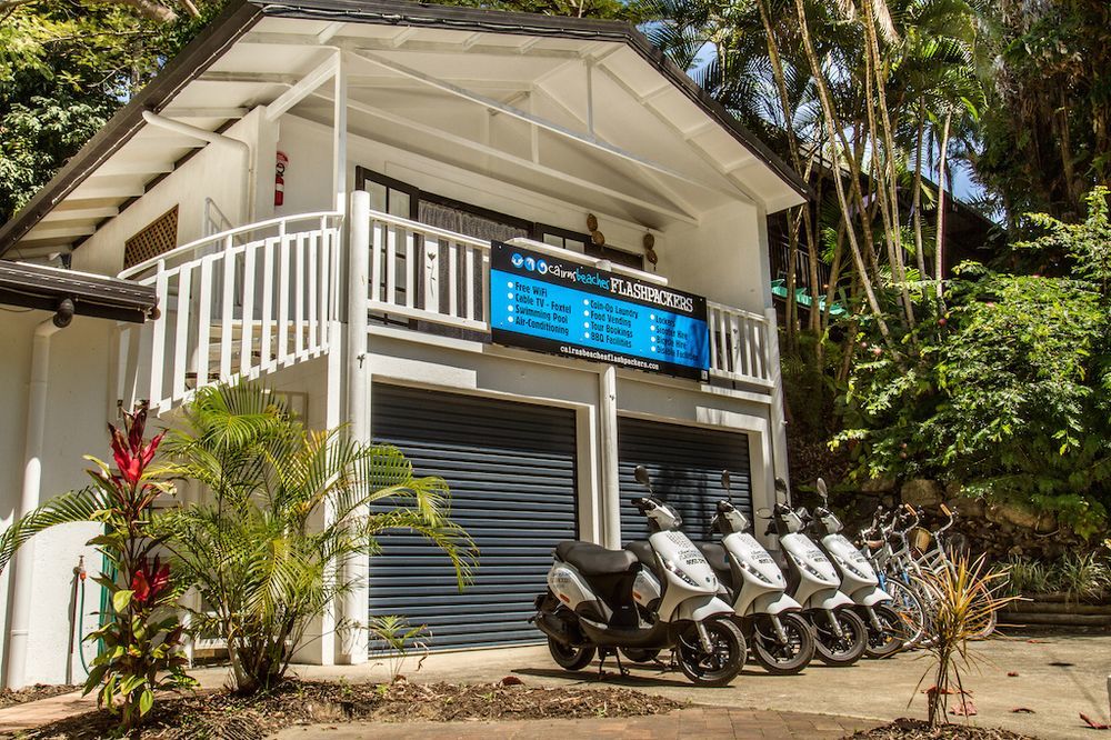 Cairns Beaches Flashpackers * Palm Cove