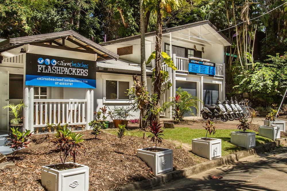 Cairns Beaches Flashpackers Hostel Palm Cove