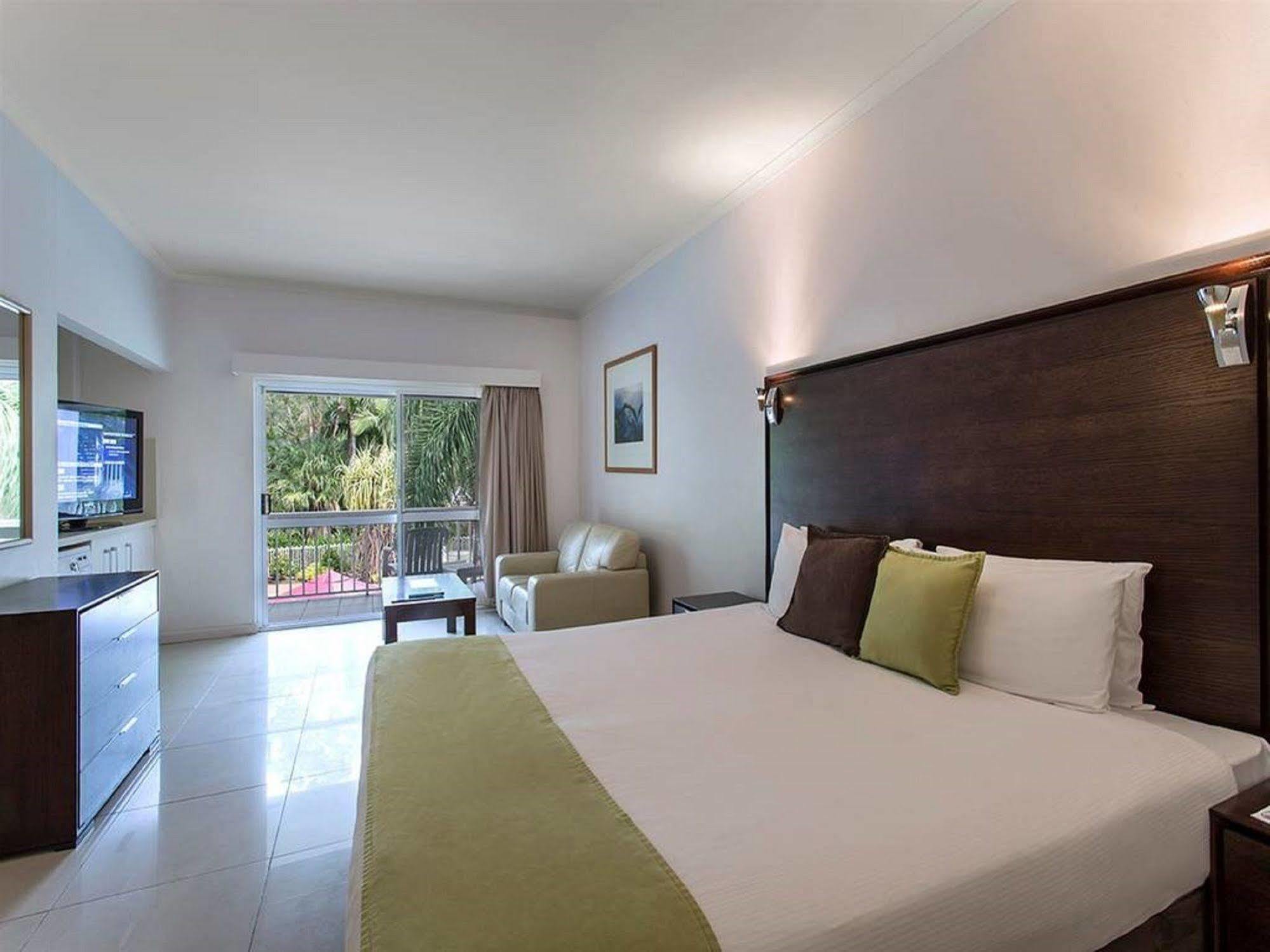 Grand Chancellor Resort 4*
