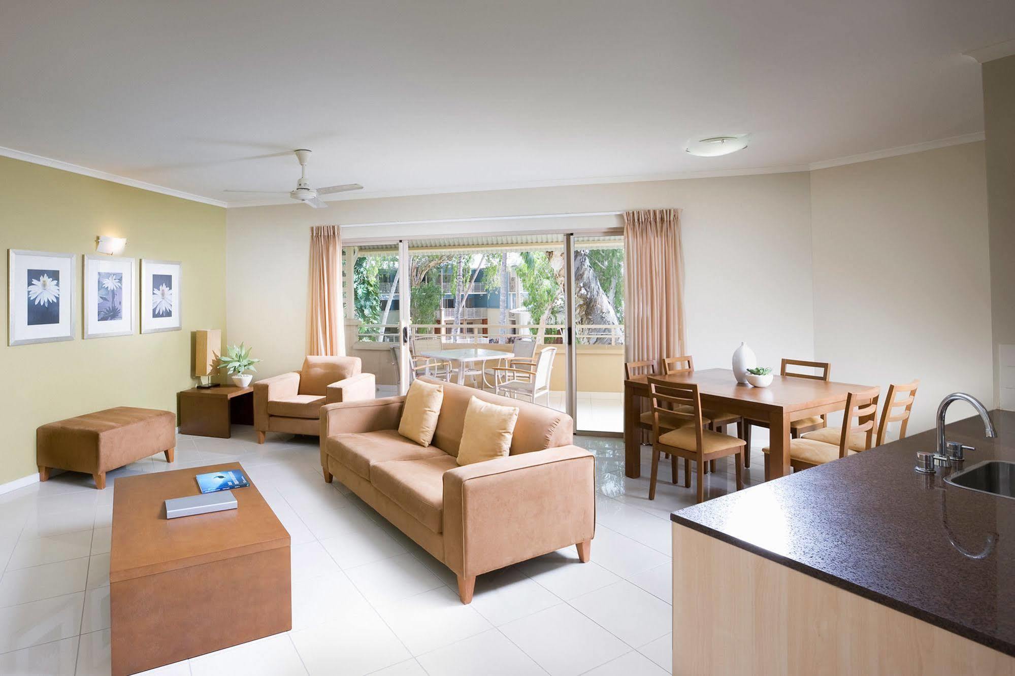 Mantra Amphora 4* Palm Cove