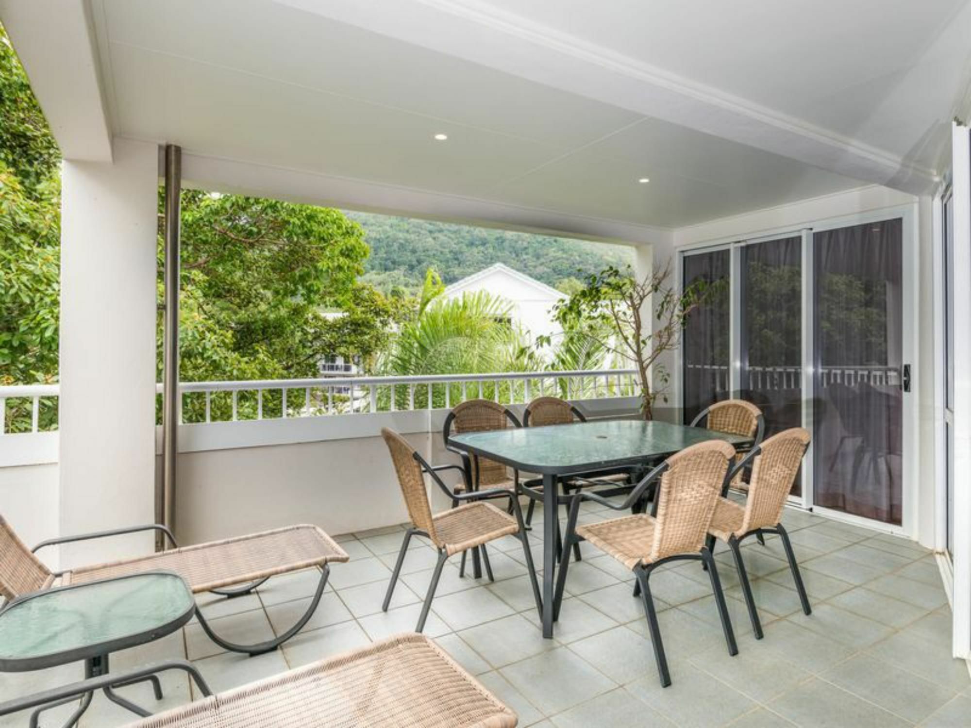 Apartment Penthouse Palm Cove