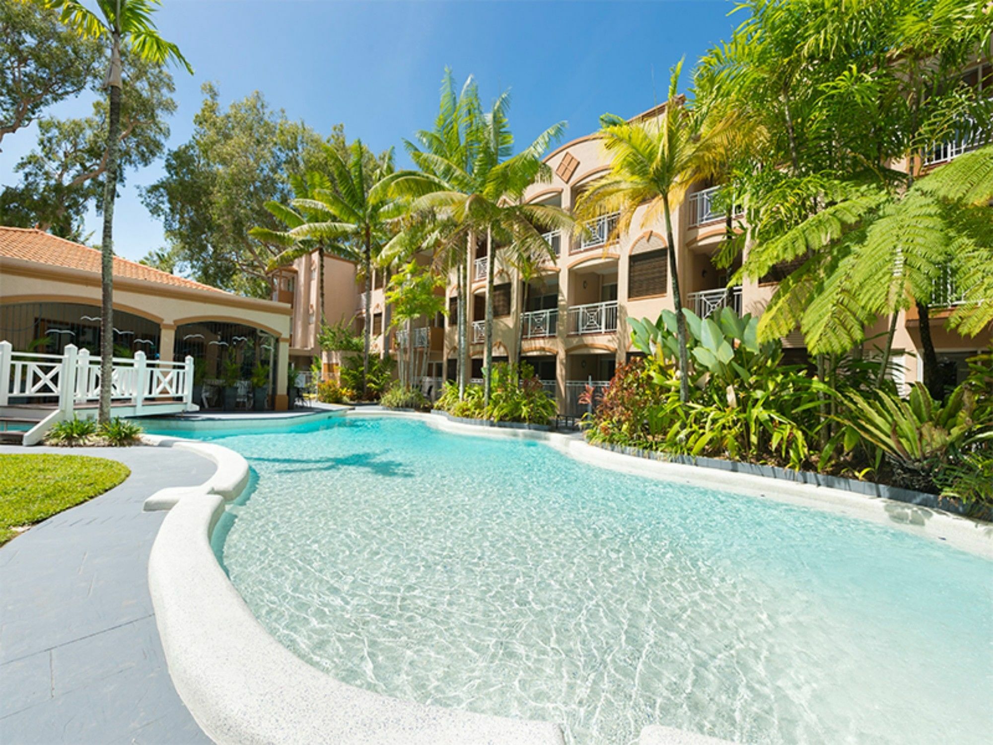 Alassio Palm Cove
