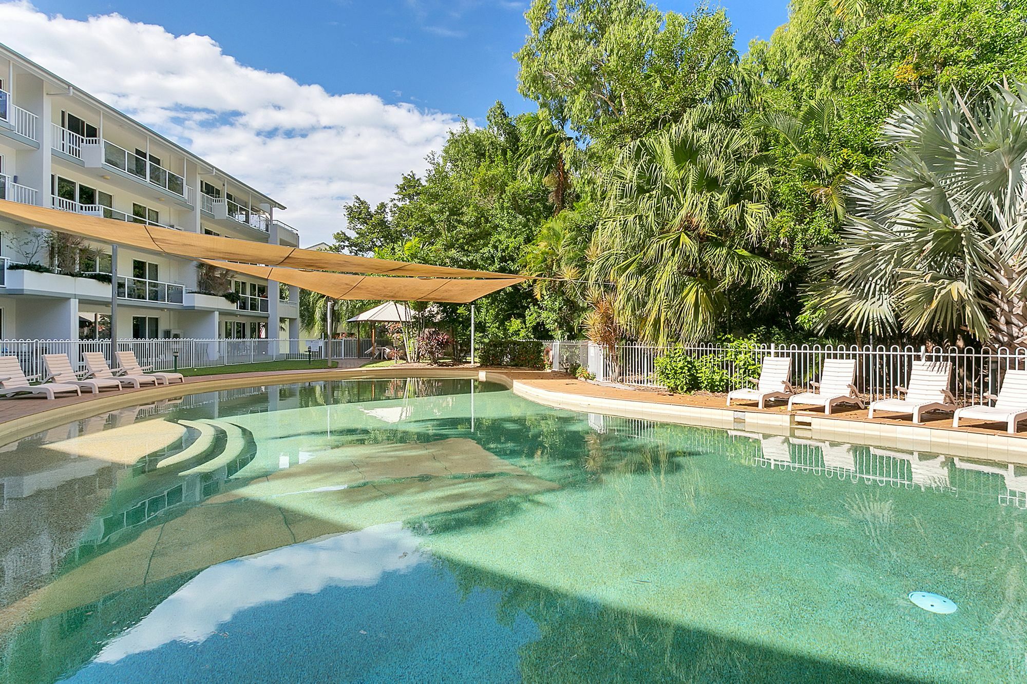 Apartment Spindle Cowrie Palm Cove