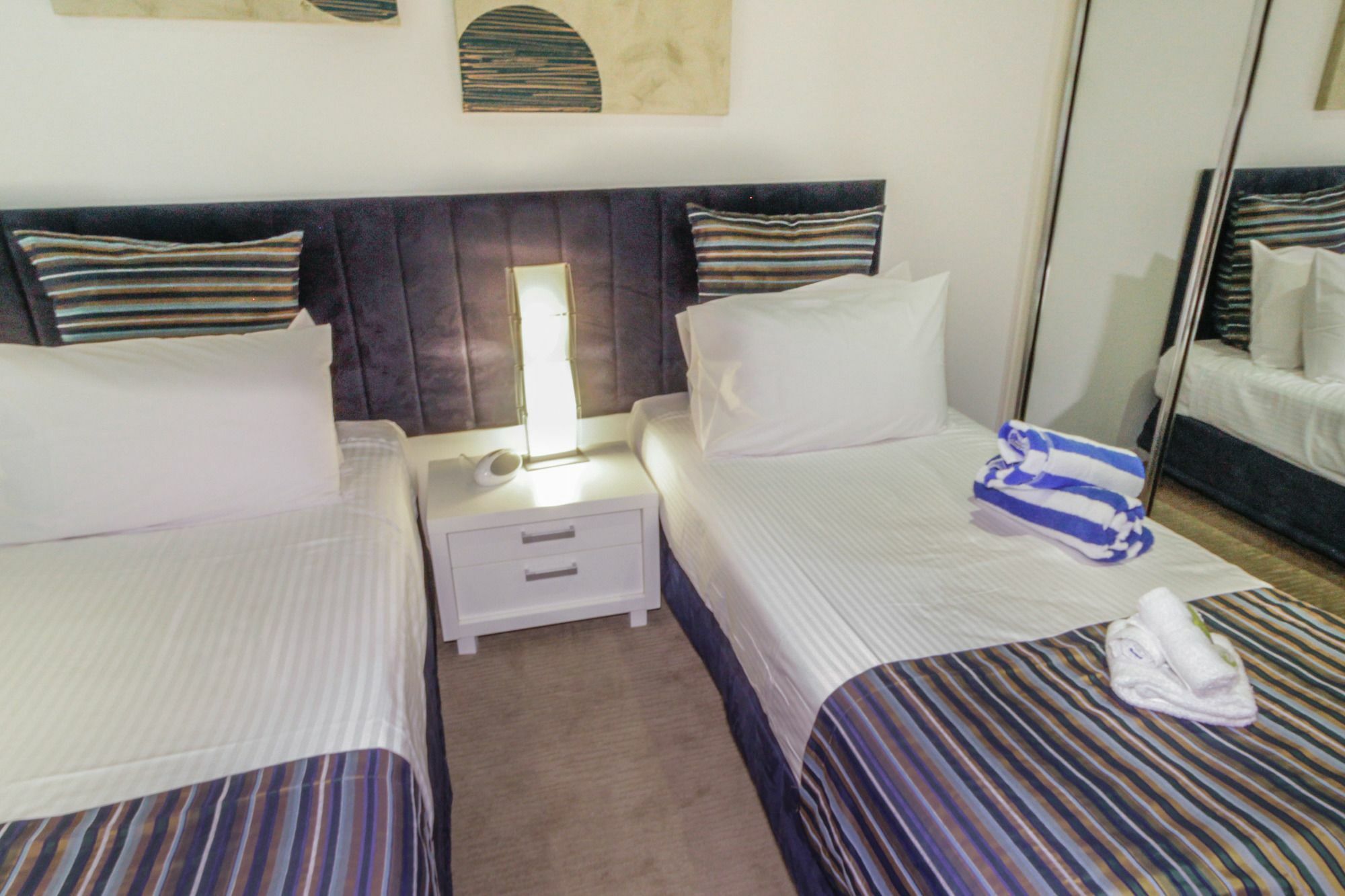 Island Views Beachfront 4* Palm Cove